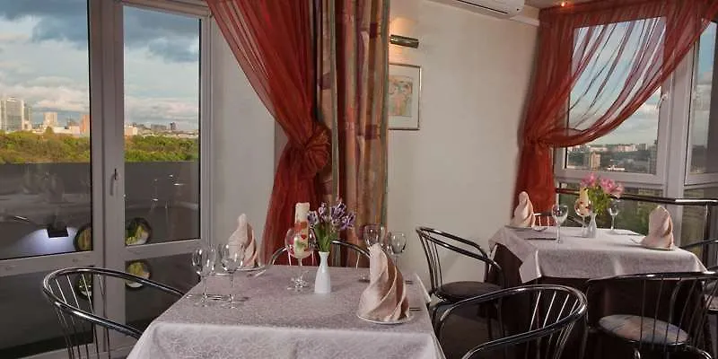 קייב Hotel Express Congress 3*,  אוקראינה